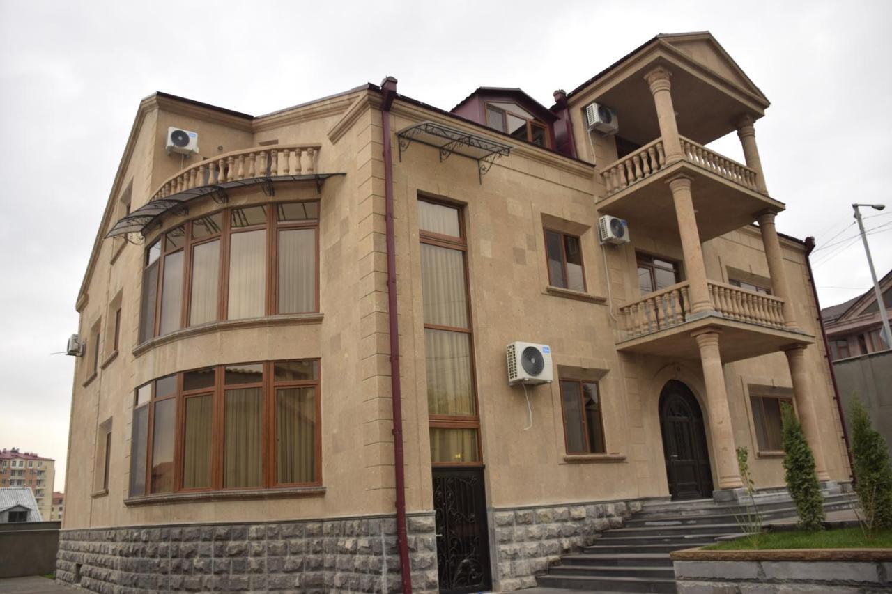 Afa Hotel & Guest House Yerevan Exterior photo