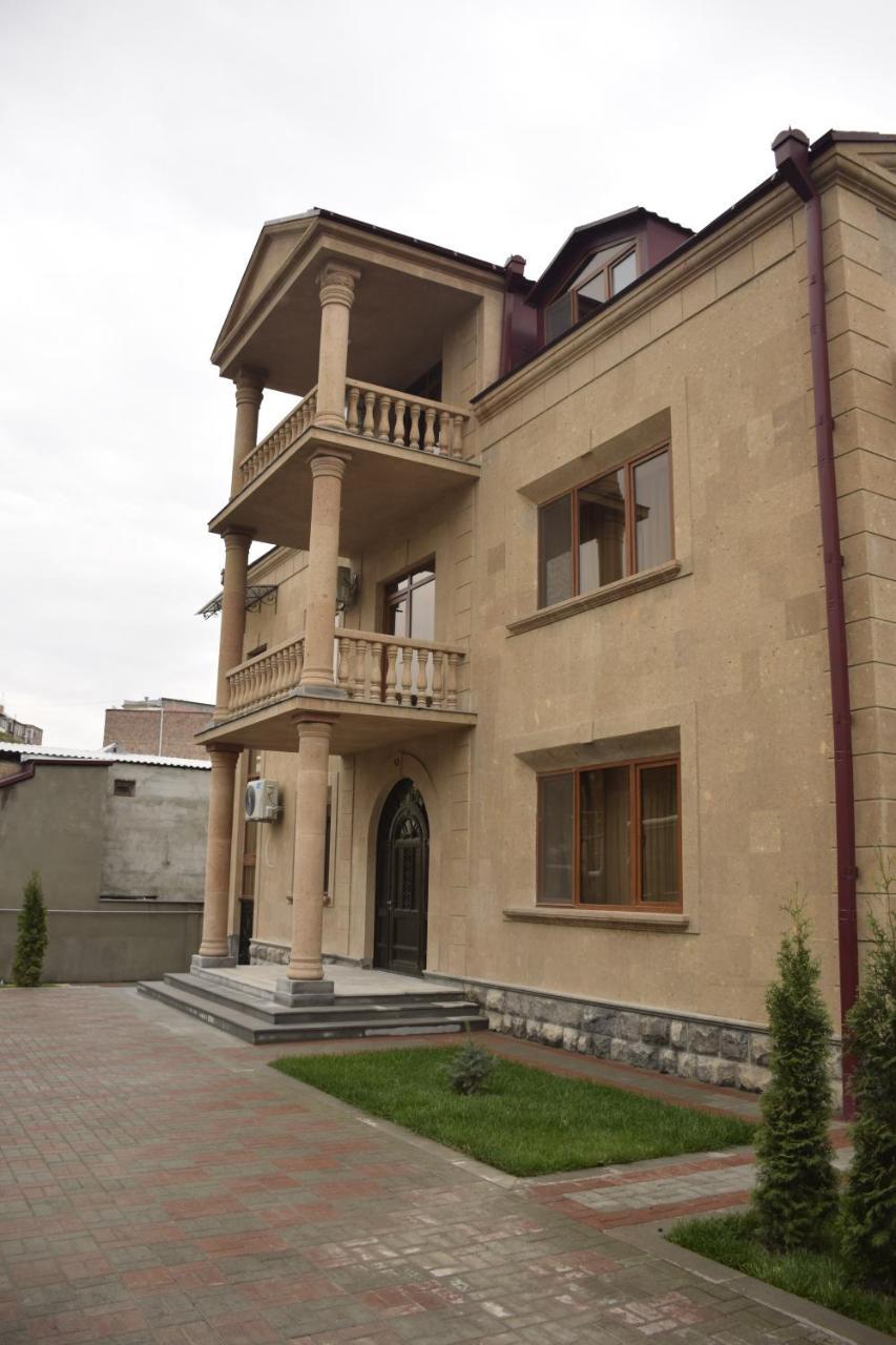 Afa Hotel & Guest House Yerevan Exterior photo