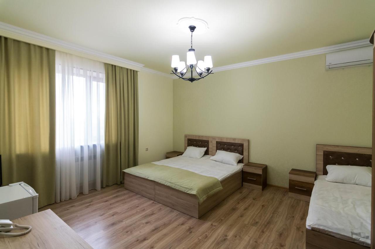 Afa Hotel & Guest House Yerevan Exterior photo