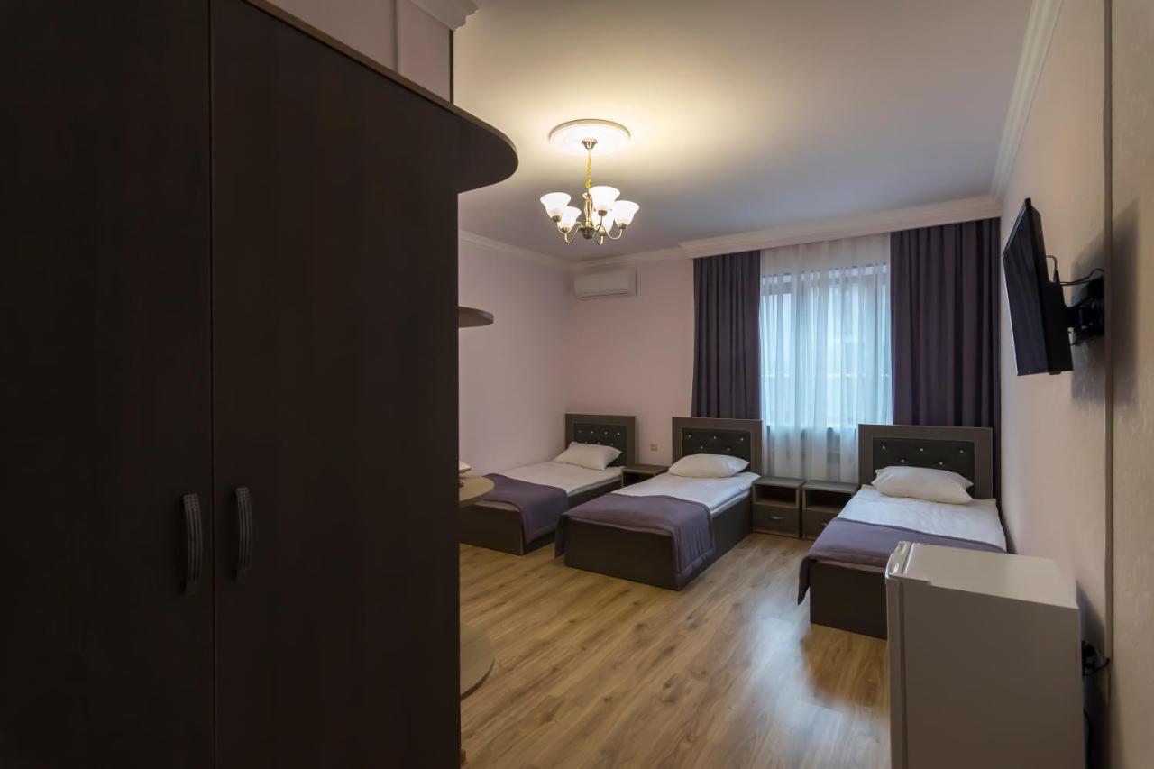 Afa Hotel & Guest House Yerevan Exterior photo