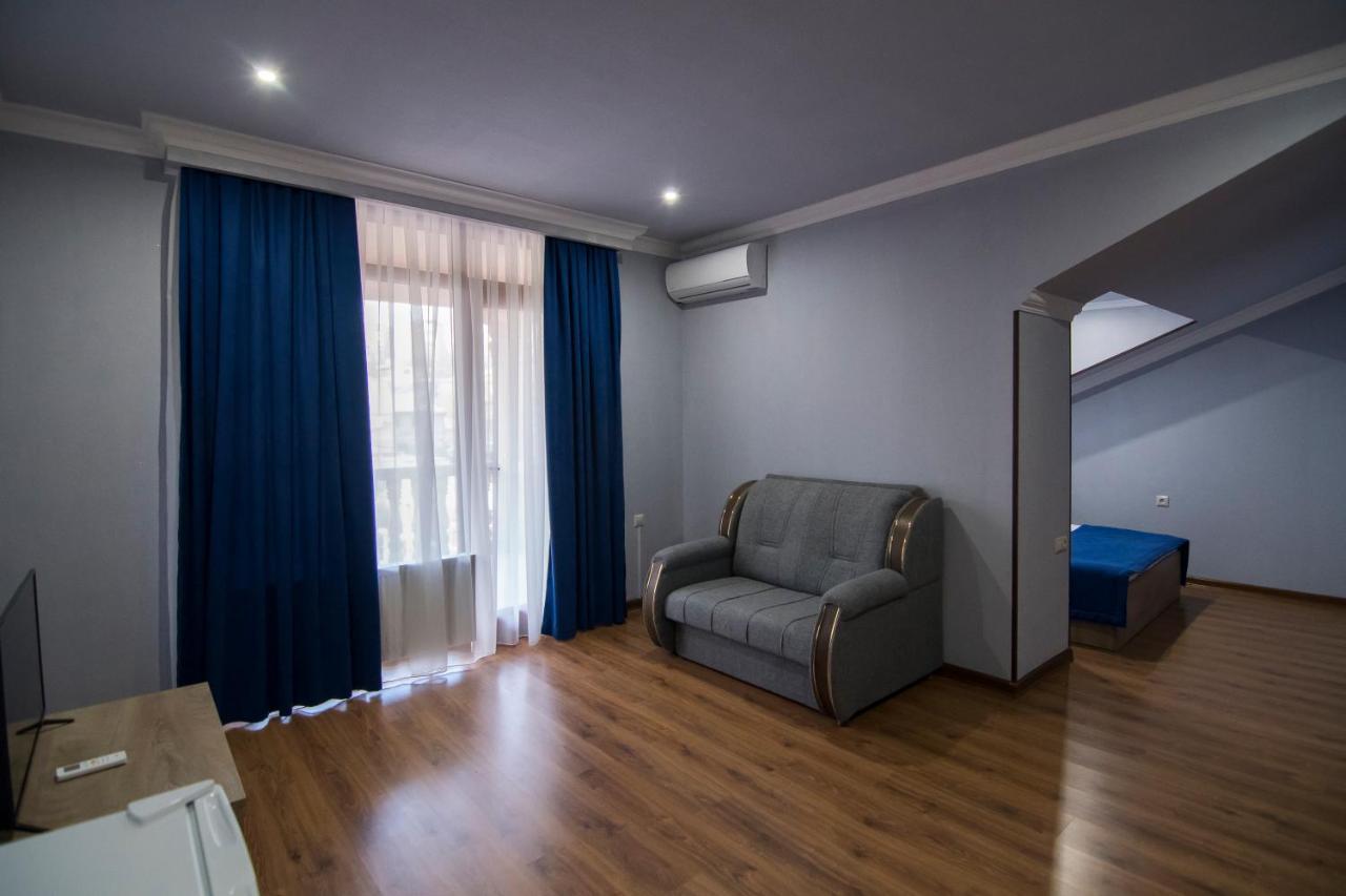 Afa Hotel & Guest House Yerevan Exterior photo